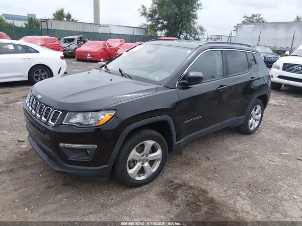 3C4NJDBB5HT693168 2017 JEEP COMPASS - Image 2