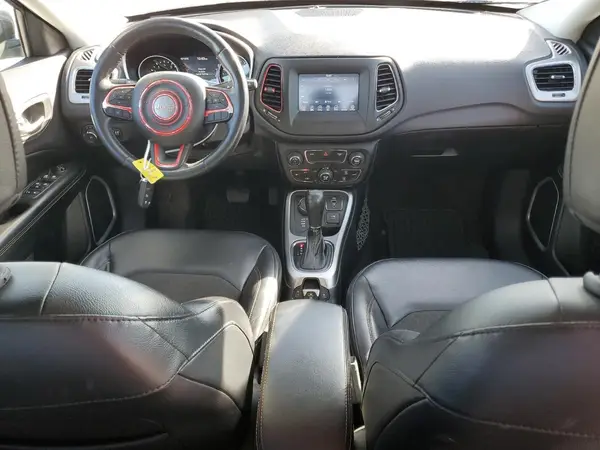 3C4NJDBB5JT100463 2018 JEEP COMPASS - Image 8