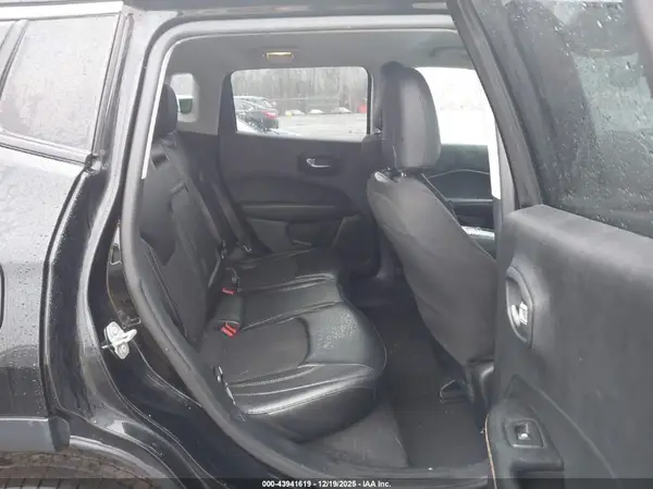 3C4NJDBB5JT103718 2018 JEEP COMPASS - Image 8