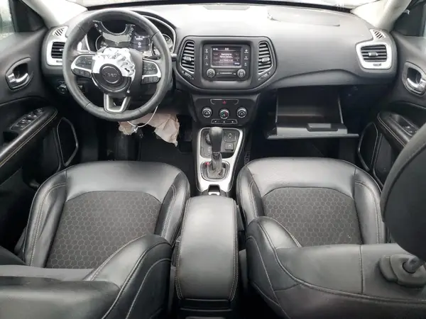 3C4NJDBB5JT112726 2018 JEEP COMPASS - Image 8