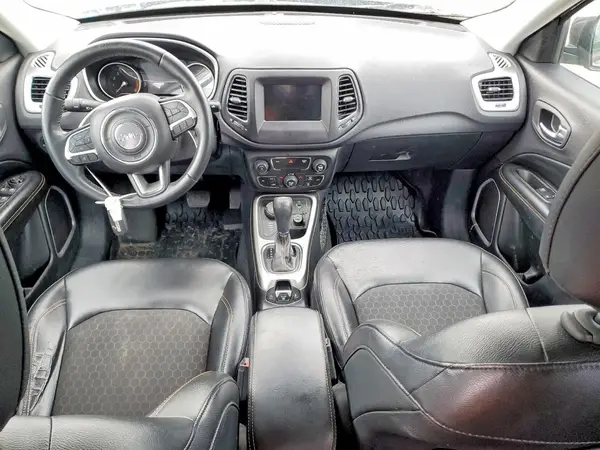 3C4NJDBB5JT113424 2018 JEEP COMPASS - Image 8