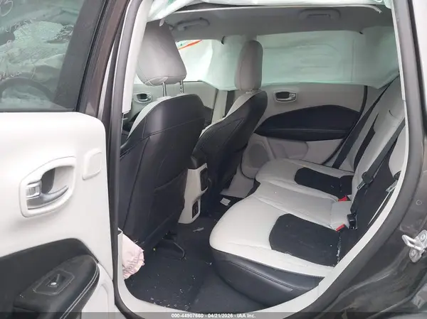 3C4NJDBB5JT113620 2018 JEEP COMPASS - Image 8