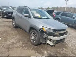 3C4NJDBB5JT114198 2018 JEEP COMPASS