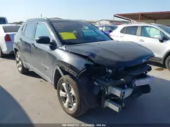 3C4NJDBB5JT114203 2018 JEEP COMPASS