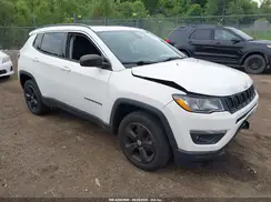 3C4NJDBB5JT114654 2018 JEEP COMPASS