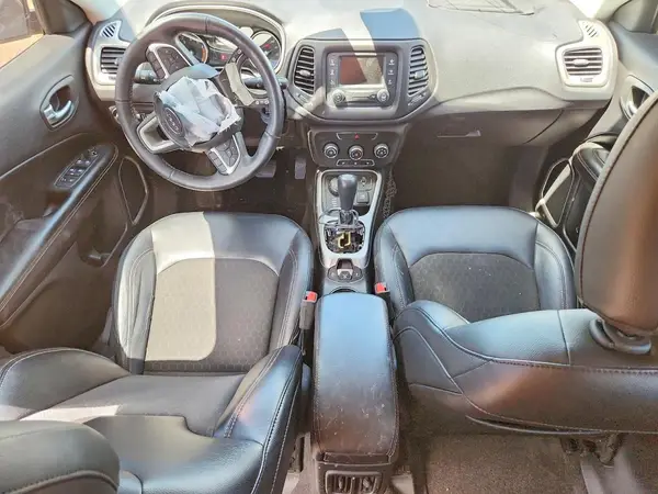 3C4NJDBB5JT114735 2018 JEEP COMPASS - Image 8