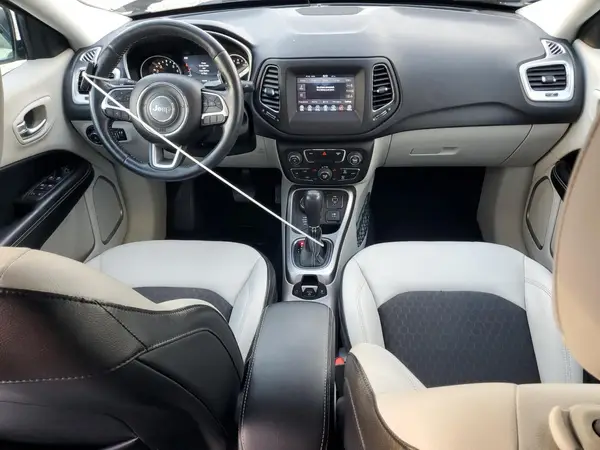 3C4NJDBB5JT138677 2018 JEEP COMPASS - Image 8