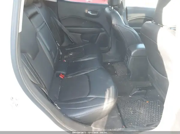 3C4NJDBB5JT144320 2018 JEEP COMPASS - Image 8