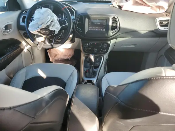 3C4NJDBB5JT144558 2018 JEEP COMPASS - Image 8