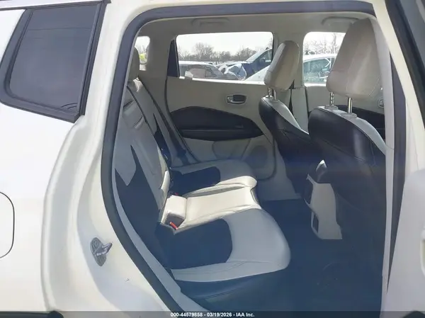 3C4NJDBB5JT147430 2018 JEEP COMPASS - Image 8