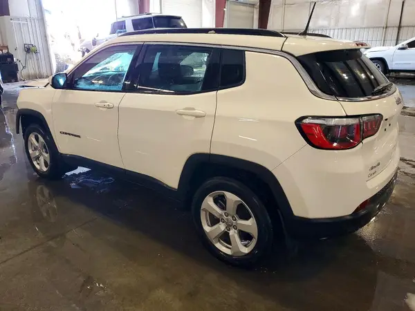 3C4NJDBB5JT150134 2018 JEEP COMPASS - Image 2