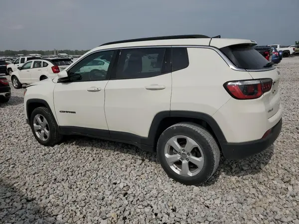 3C4NJDBB5JT150201 2018 JEEP COMPASS - Image 2