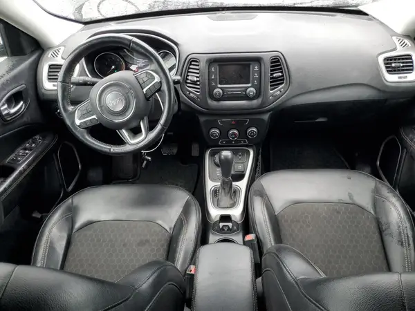 3C4NJDBB5JT150571 2018 JEEP COMPASS - Image 8