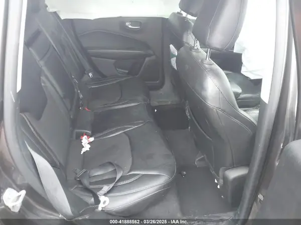 3C4NJDBB5JT155317 2018 JEEP COMPASS - Image 8