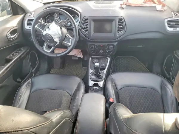 3C4NJDBB5JT161652 2018 JEEP COMPASS - Image 8