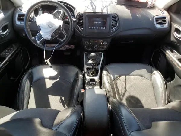 3C4NJDBB5JT162526 2018 JEEP COMPASS - Image 8