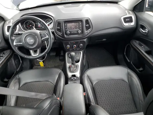 3C4NJDBB5JT180296 2018 JEEP COMPASS - Image 8