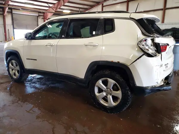 3C4NJDBB5JT192660 2018 JEEP COMPASS - Image 2
