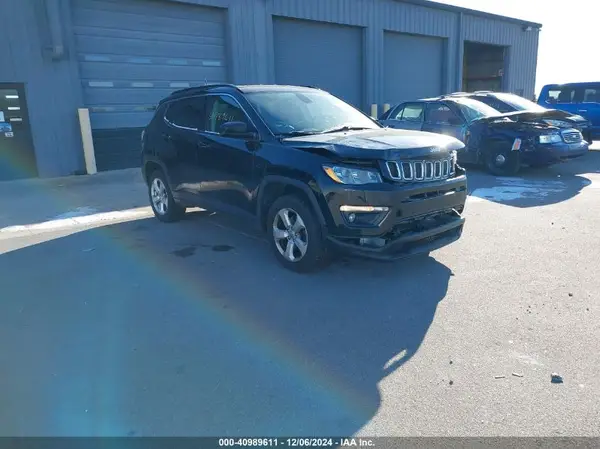 3C4NJDBB5JT201969 2018 JEEP COMPASS - Image 1