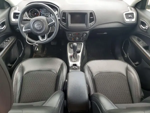 3C4NJDBB5JT206167 2018 JEEP COMPASS - Image 8