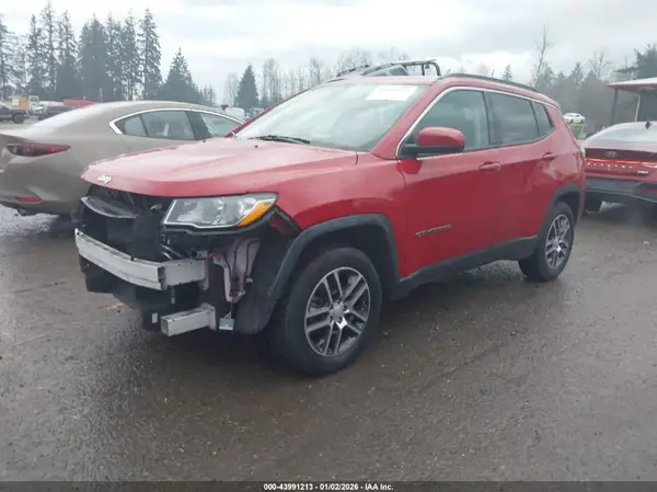 3C4NJDBB5JT222174 2018 JEEP COMPASS - Image 2