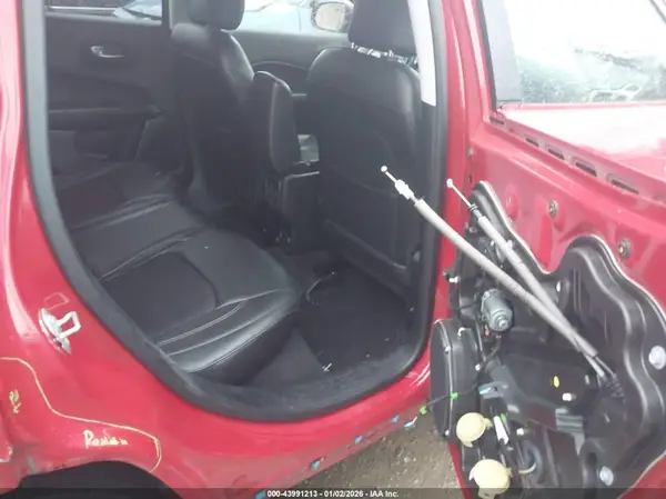 3C4NJDBB5JT222174 2018 JEEP COMPASS - Image 8