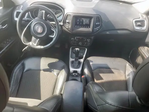 3C4NJDBB5JT222904 2018 JEEP COMPASS - Image 8
