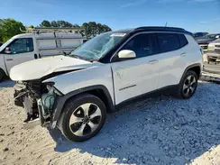 3C4NJDBB5JT231036 2018 JEEP COMPASS