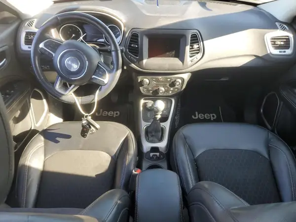 3C4NJDBB5JT232462 2018 JEEP COMPASS - Image 8