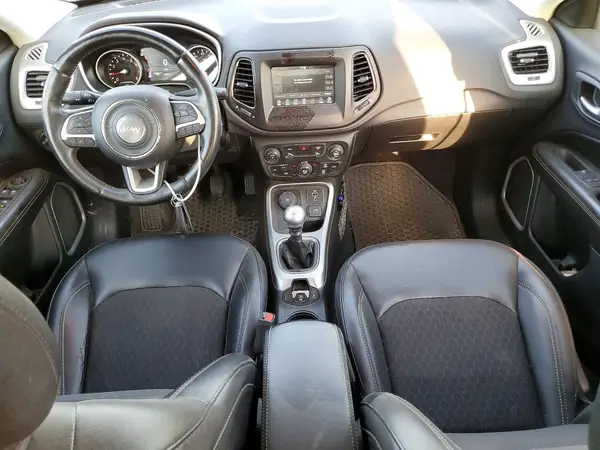3C4NJDBB5JT251805 2018 JEEP COMPASS - Image 8