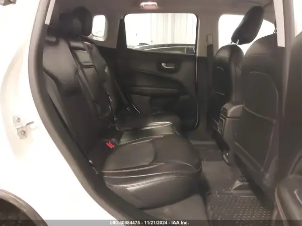 3C4NJDBB5JT256082 2018 JEEP COMPASS - Image 8