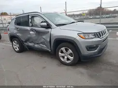 3C4NJDBB5JT259158 2018 JEEP COMPASS