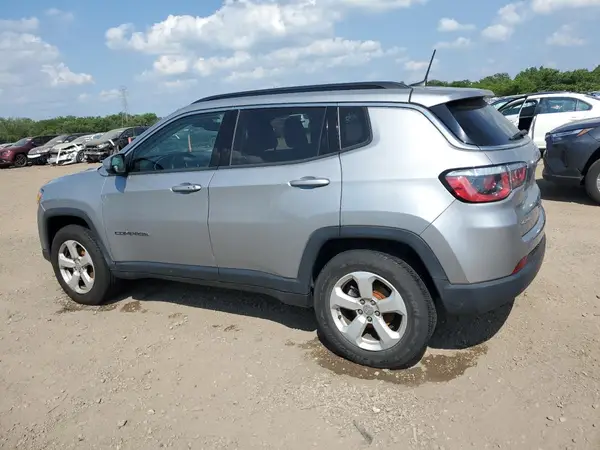 3C4NJDBB5JT262741 2018 JEEP COMPASS - Image 2