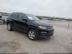3C4NJDBB5JT284268 2018 JEEP COMPASS