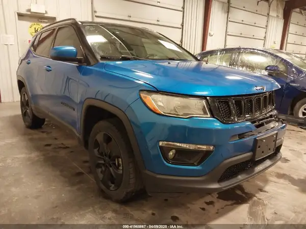 3C4NJDBB5JT298929 2018 JEEP COMPASS - Image 1