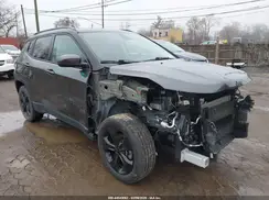 3C4NJDBB5JT298963 2018 JEEP COMPASS