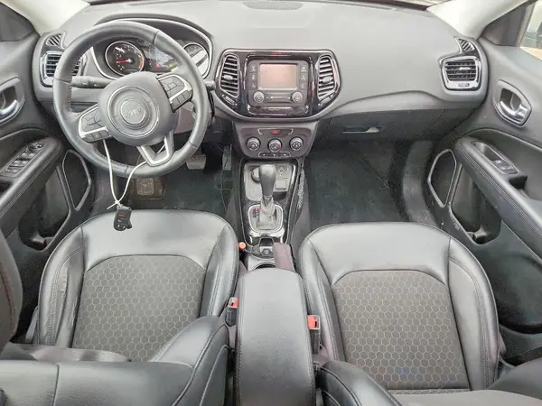 3C4NJDBB5JT299210 2018 JEEP COMPASS - Image 8