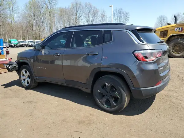 3C4NJDBB5JT303871 2018 JEEP COMPASS - Image 2