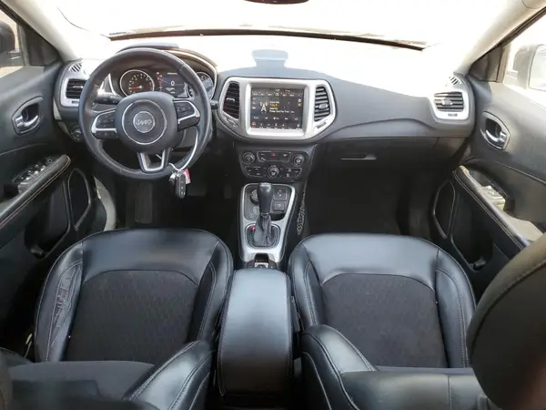 3C4NJDBB5JT303871 2018 JEEP COMPASS - Image 8