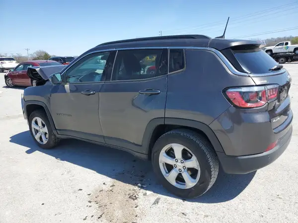 3C4NJDBB5JT306138 2018 JEEP COMPASS - Image 2