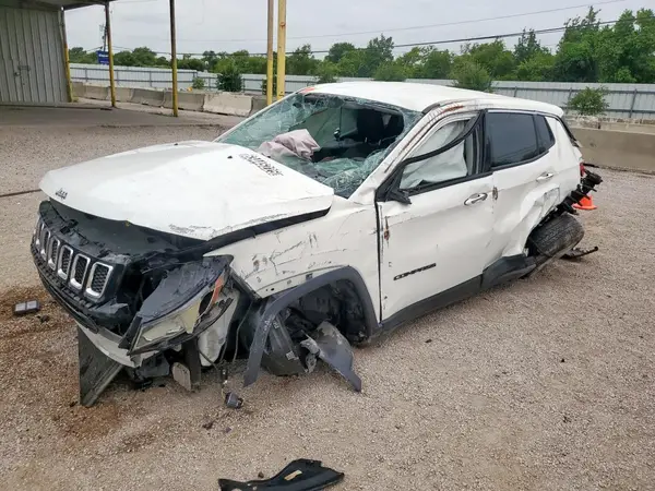 3C4NJDBB5JT324039 2018 JEEP COMPASS