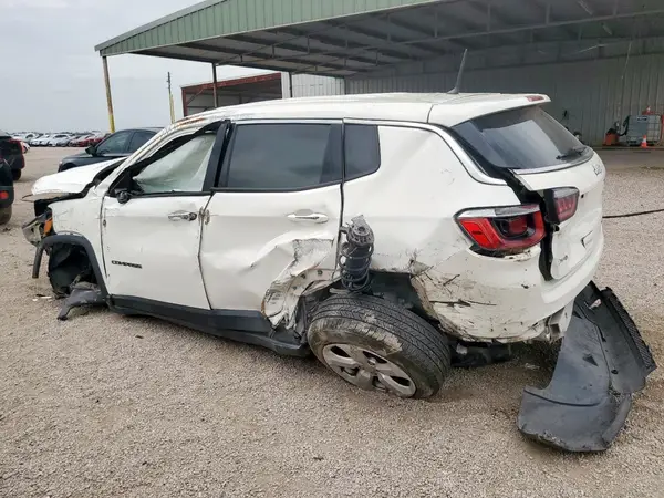3C4NJDBB5JT324039 2018 JEEP COMPASS - Image 2