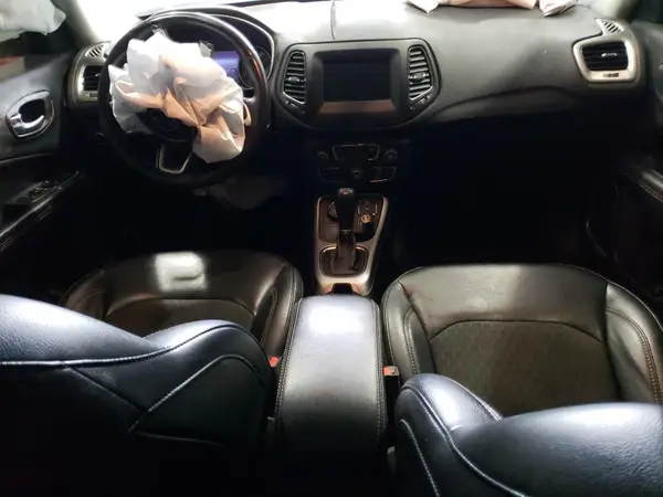 3C4NJDBB5JT343304 2018 JEEP COMPASS - Image 8