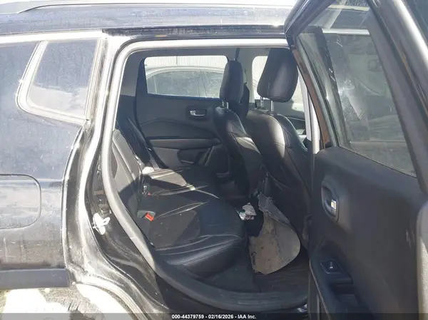 3C4NJDBB5JT357185 2018 JEEP COMPASS - Image 8
