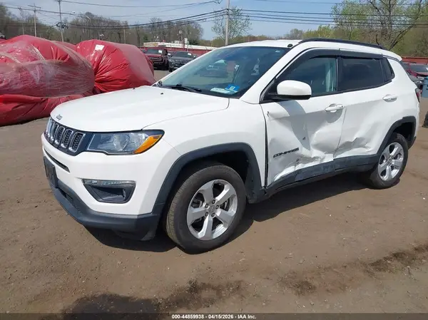 3C4NJDBB5JT366016 2018 JEEP COMPASS - Image 2
