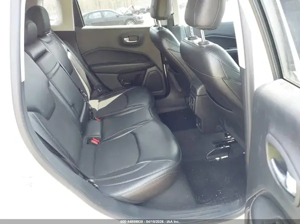3C4NJDBB5JT366016 2018 JEEP COMPASS - Image 8