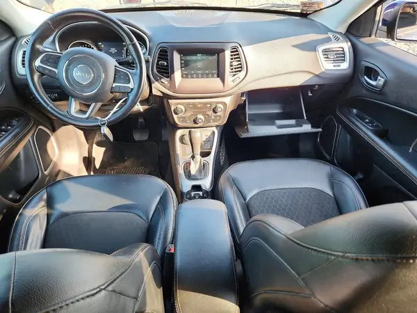 3C4NJDBB5JT397234 2018 JEEP COMPASS - Image 8