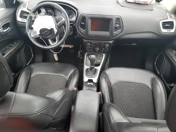 3C4NJDBB5JT398688 2018 JEEP COMPASS - Image 8