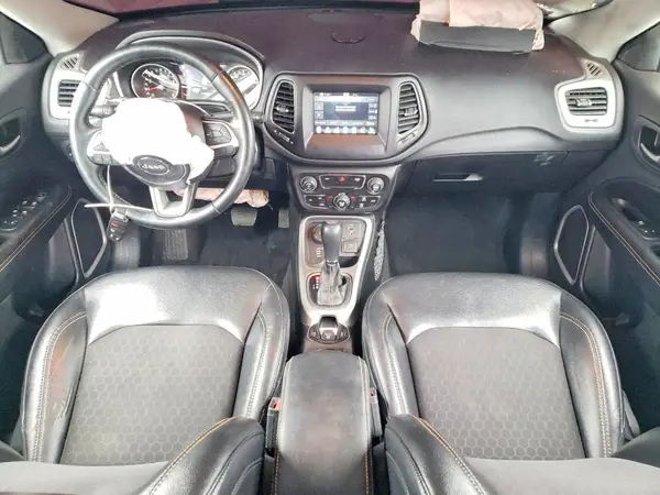 3C4NJDBB5JT400617 2018 JEEP COMPASS - Image 8