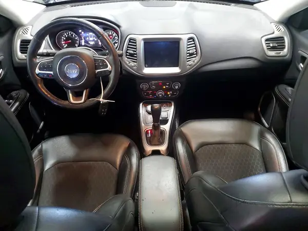 3C4NJDBB5JT402285 2018 JEEP COMPASS - Image 8